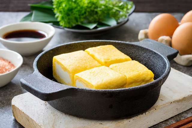 Tamagoyaki (Japanese Rolled Egg) in Skillet 